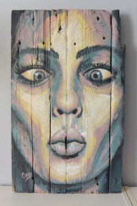 portrait-femme-grimace